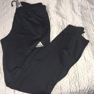 Adidas women joggers (( good conditions))
